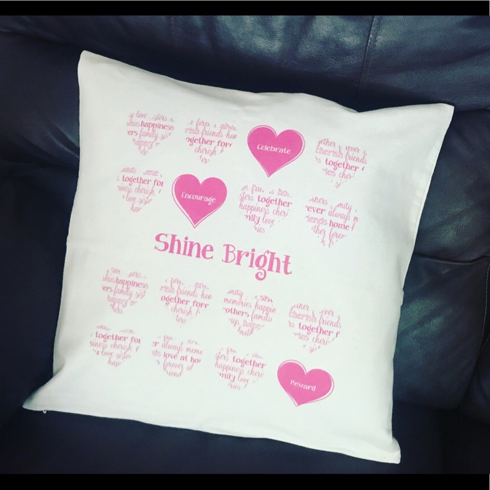 Thirty one signature pillow case